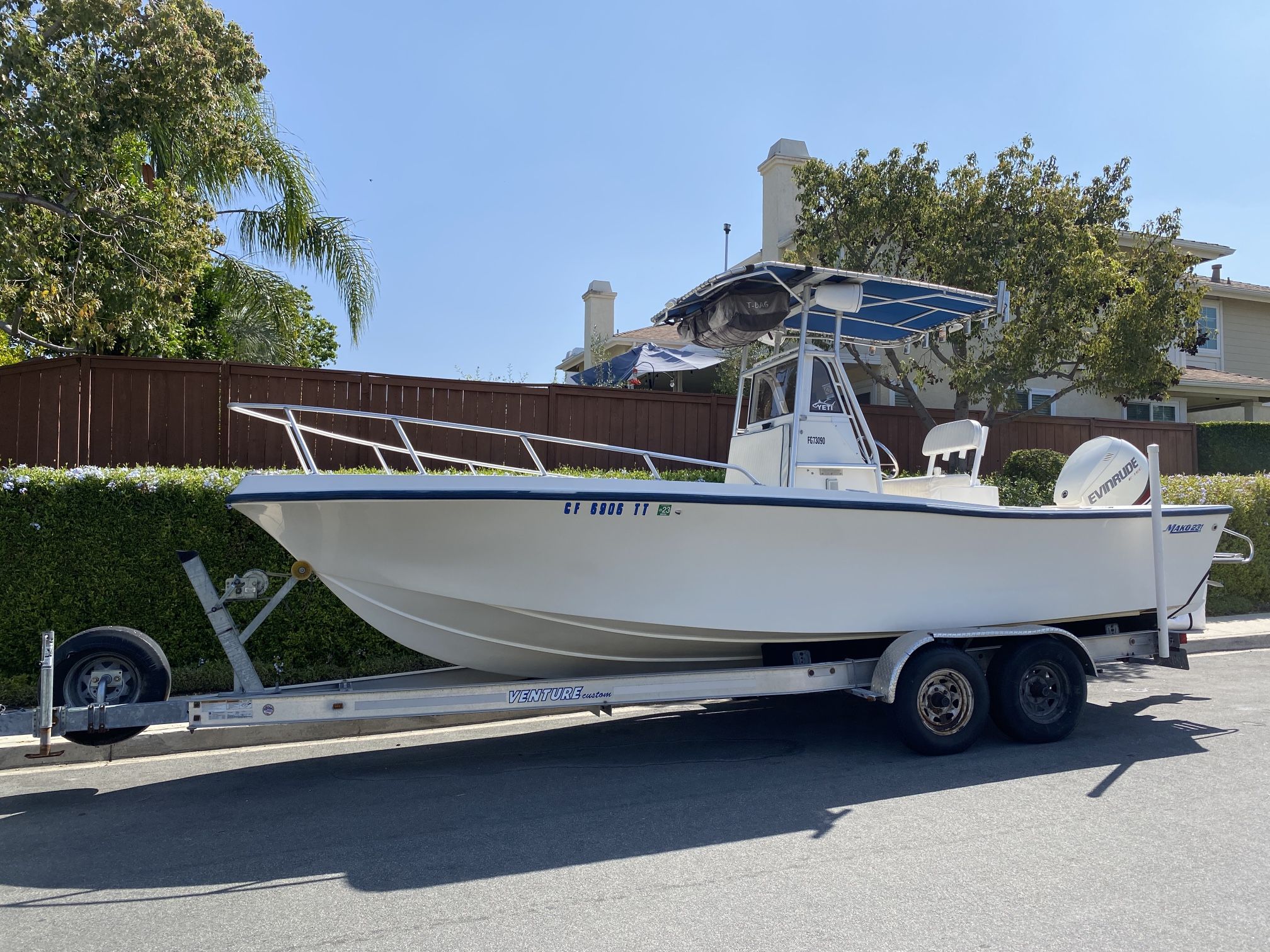 1995 Mako 231
