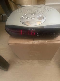 Portable AM/FM Radio with Speaker