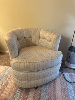 Vintage swivel chair