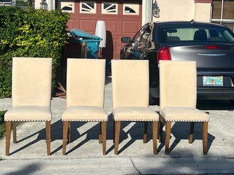 Set of 4 Chairs