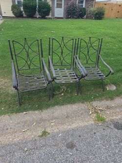 Free outdoor chairs