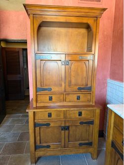 Oak hutch side board