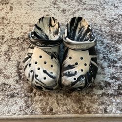 Tye Dye Crocs (Black And White)