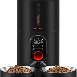 Automatic Cat Feeders ( Brand New ）