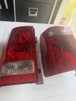 2014 Honda pilot tail lights.