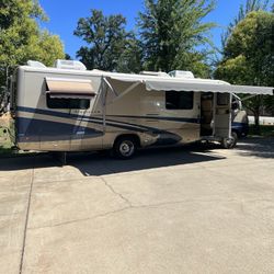 Airstream Land Yacht Series 2005 
