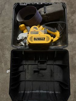 DeWalt Corded Belt Sander – Hard Case Included