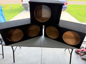12 subwoofers boxes