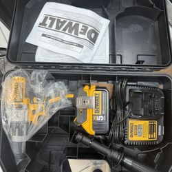 Dewalt XR Cordless Brushless Hammer Drill 1/2” With 5ah Battery , Charger And Hard Case New Never Used
