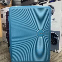 American Tourister Different Size Luggage’s Available 