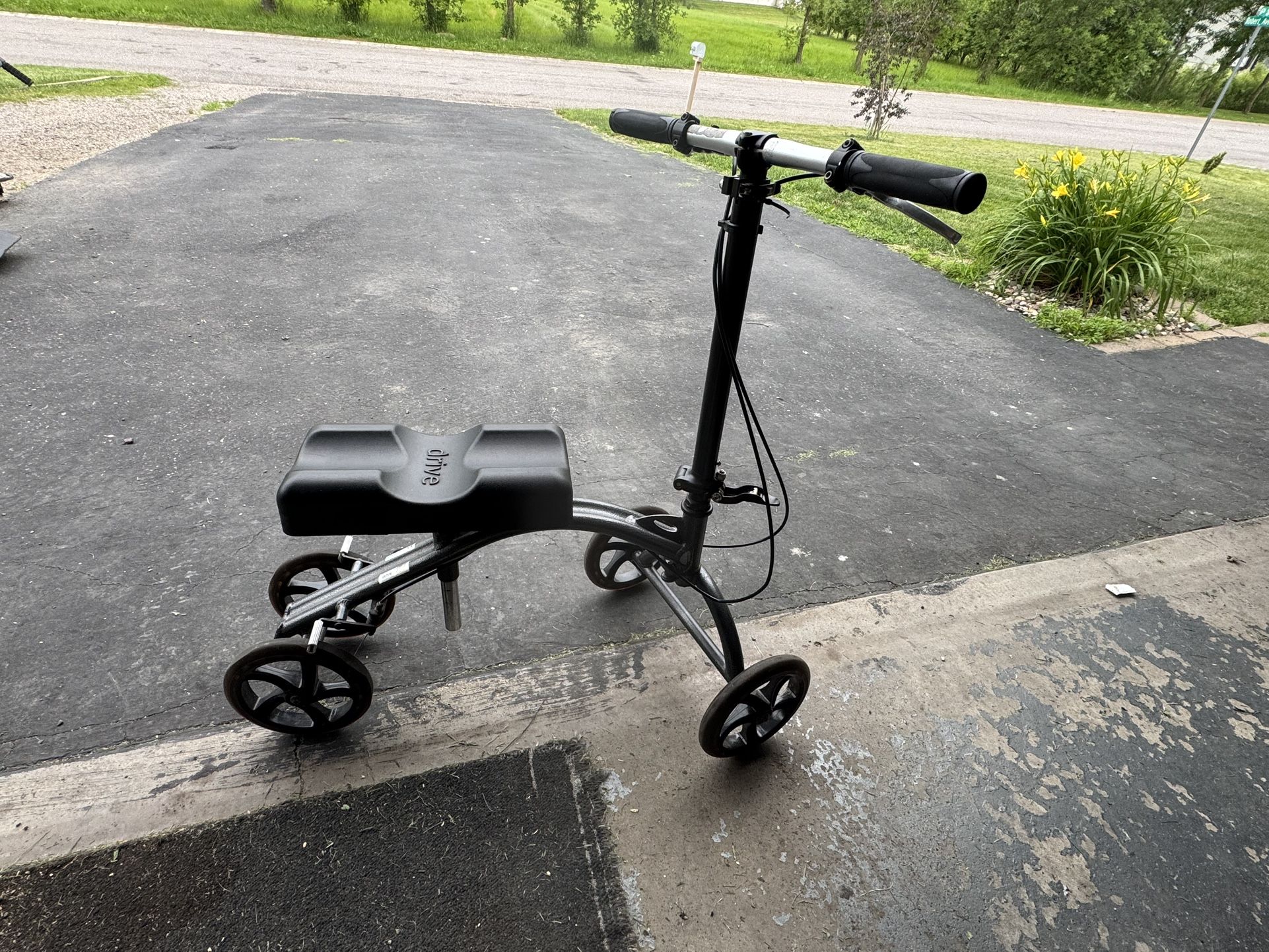Knee Scooter