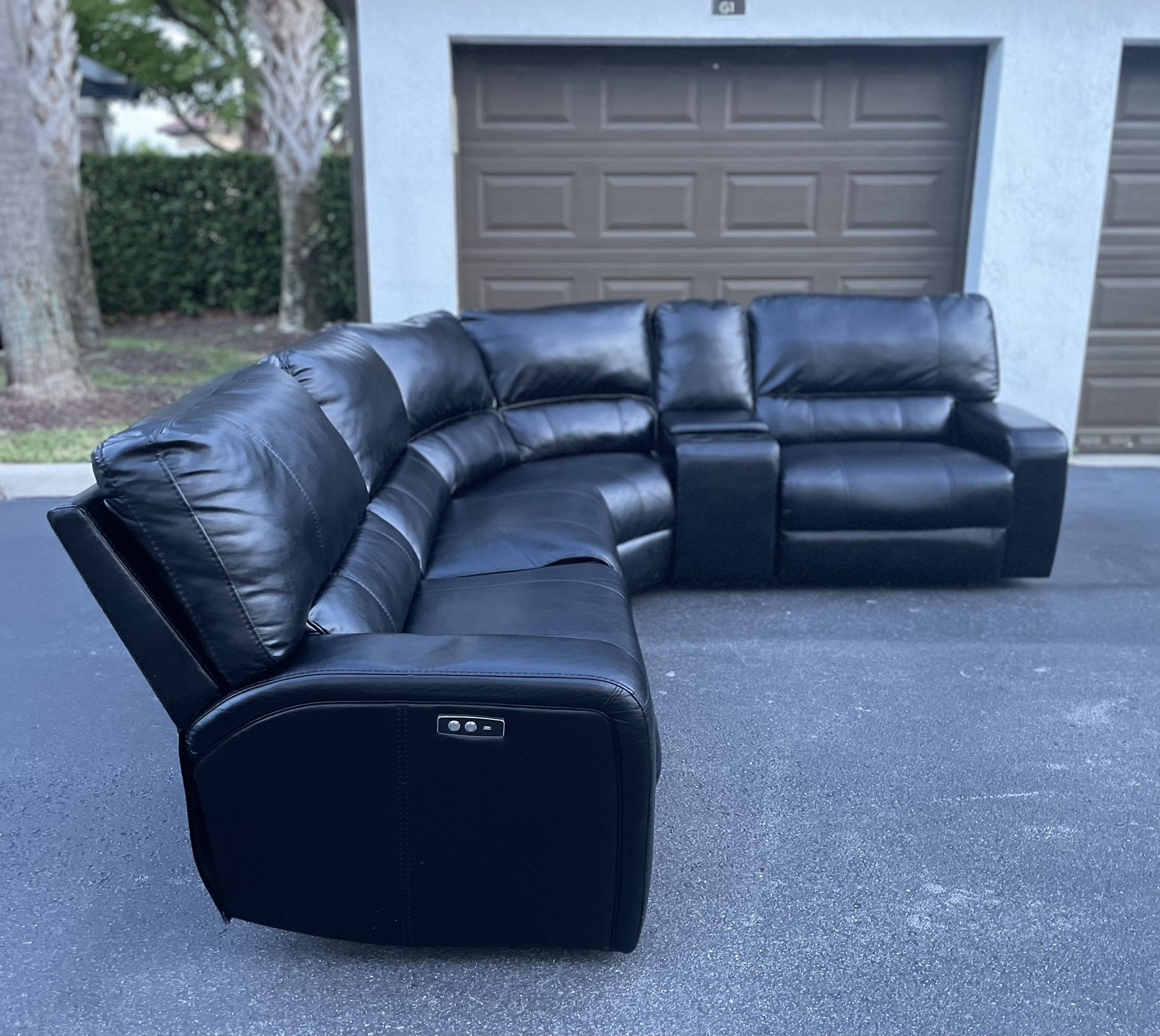 Sofa/Couch Sectional - Recliner - Leather - Black - Delivery Available 🚛
