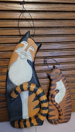 2 Whimsical Cats