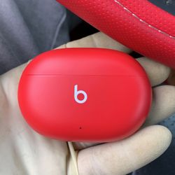 Beats by Dre studio