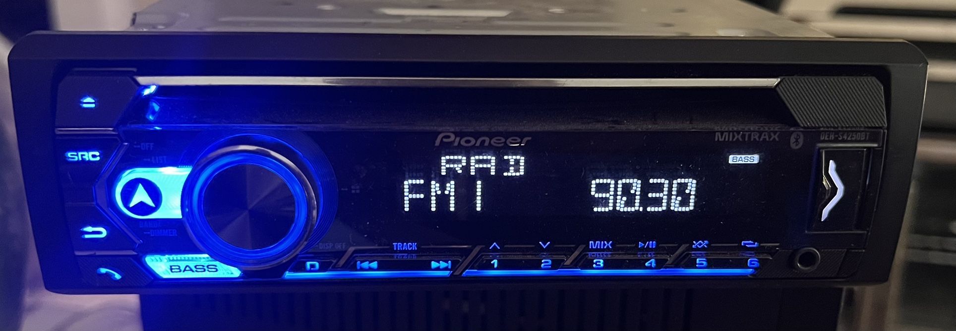 Pioneer Single Din Stereo
