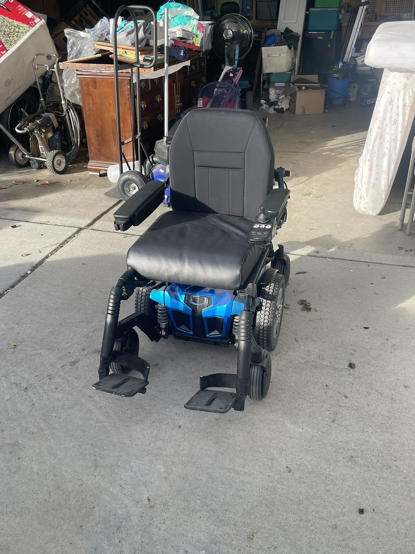 Quantum Edge 2.0 Electric Wheelchair