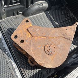 16” Central Fabricators Bucket