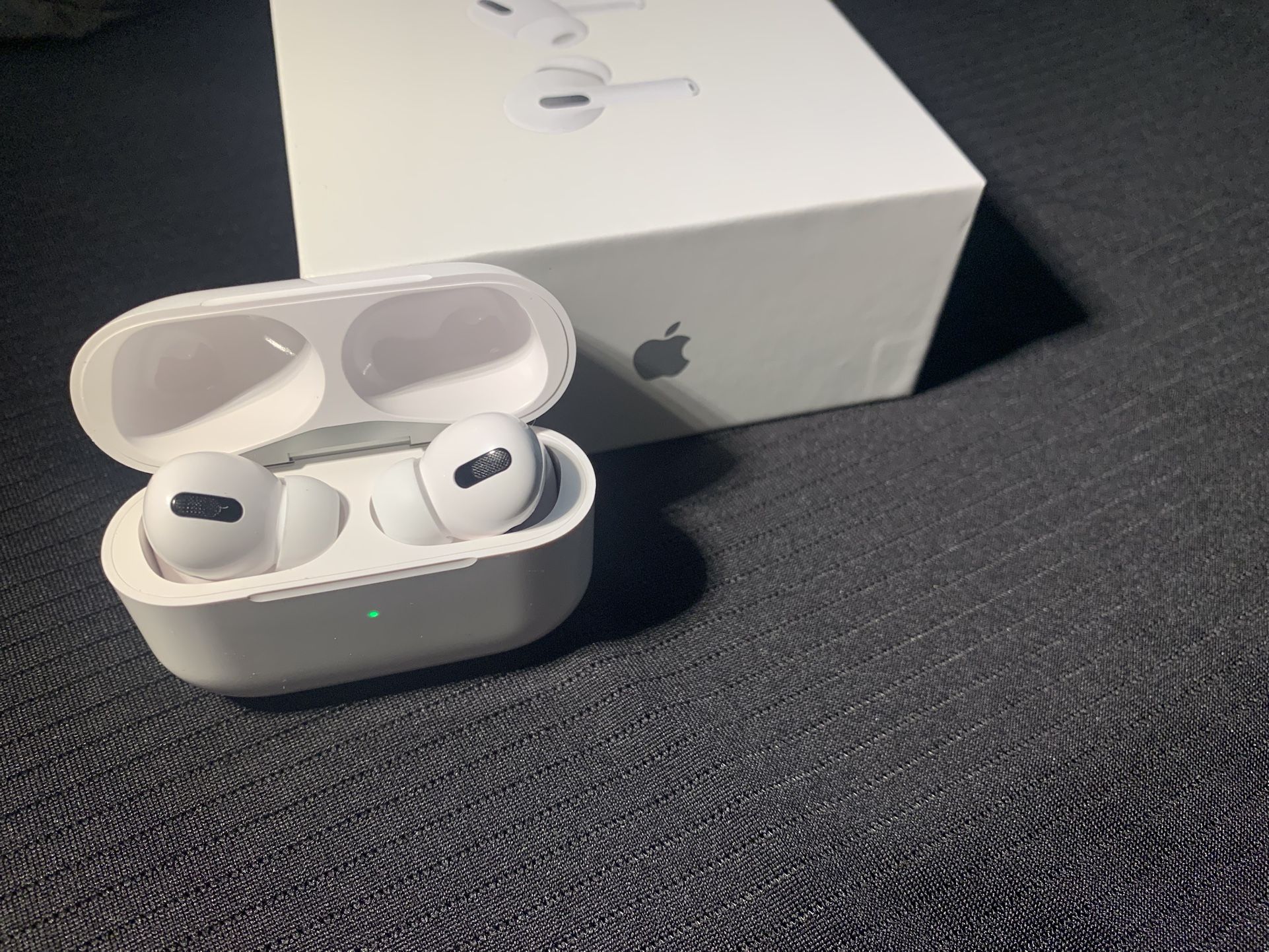 AirPods
