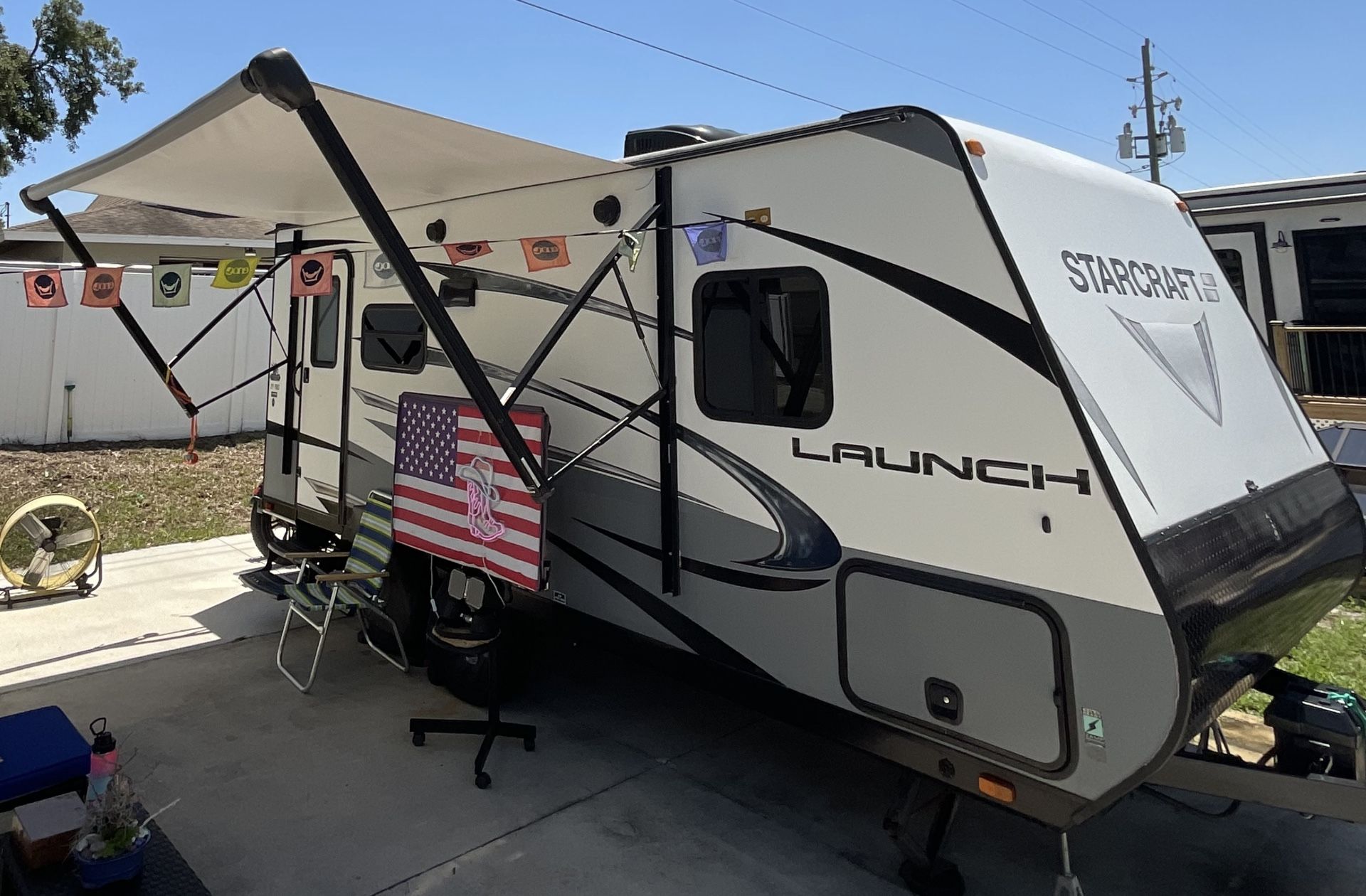 2018 StarCraft Launch Outfitter