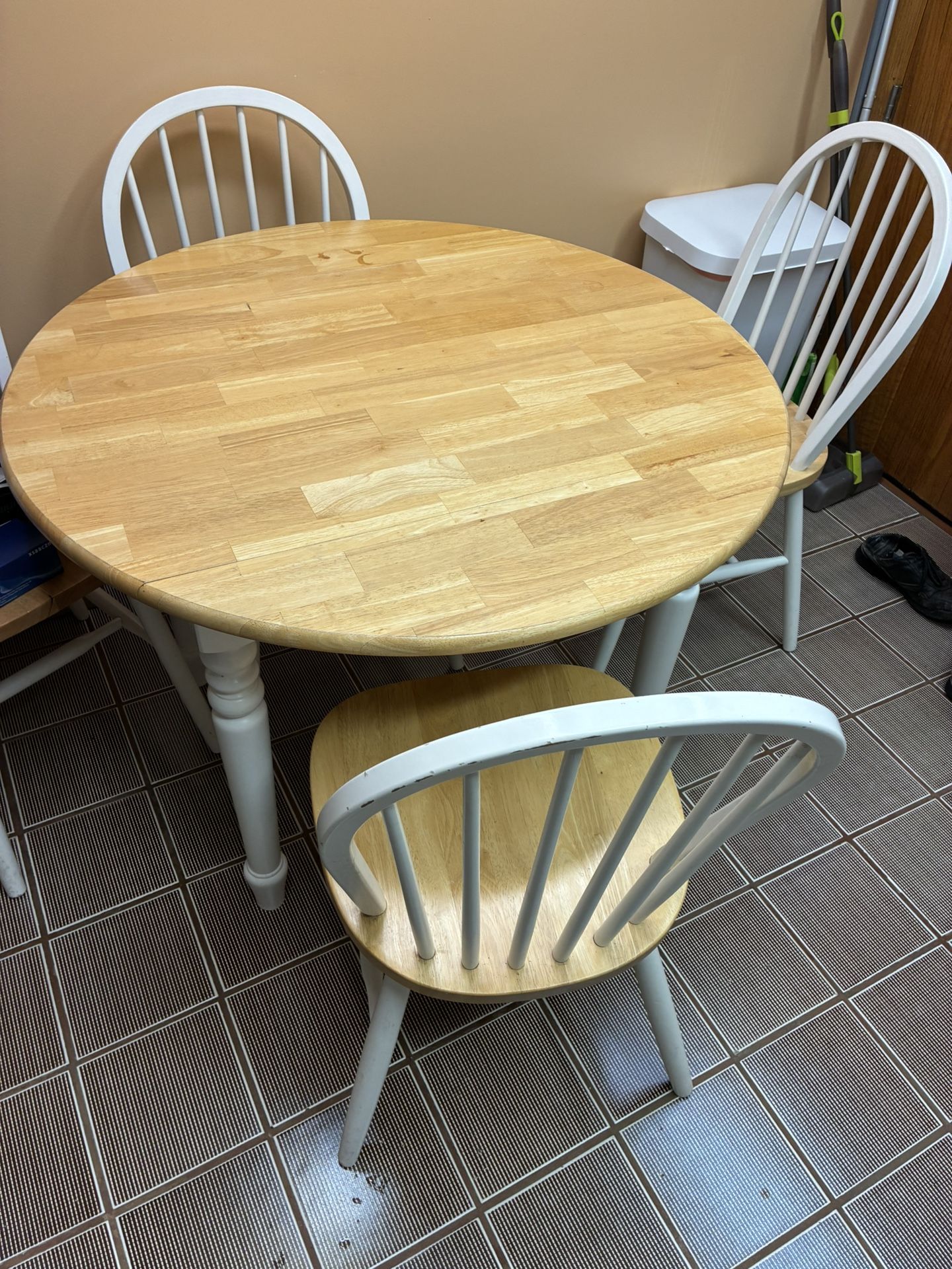 Round Wooden Dining Table with 4 Chairs