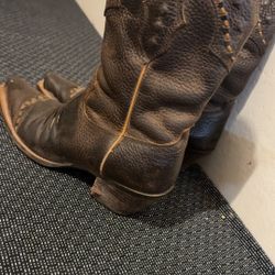 Women Ariat Cowboy Boots 