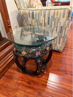 Oriental Style Coffee Table (19.25” in diameter x 18.5”H)