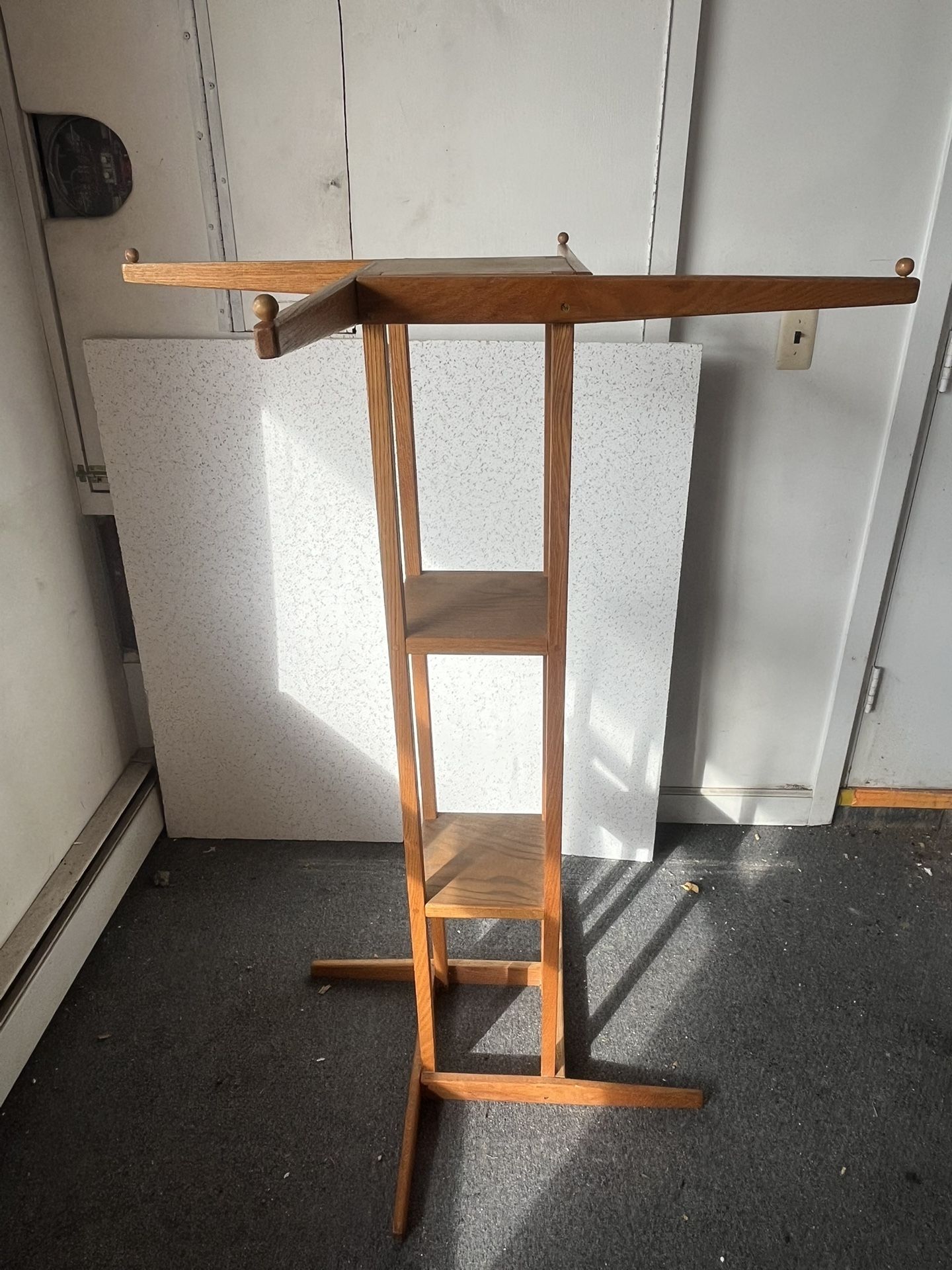 Wooden Clothing Display Stand Non Adjustable 4 Way Stand