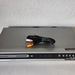 Magnavox MWR10D6 DVD Recorder and Player Progressive Scan With AV Cables