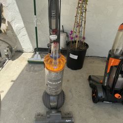 Dyson Ball Vacuum 