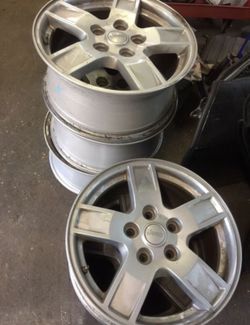 2005 Jeep Grand Cherokee rims-17” GREAT DEAL!!!