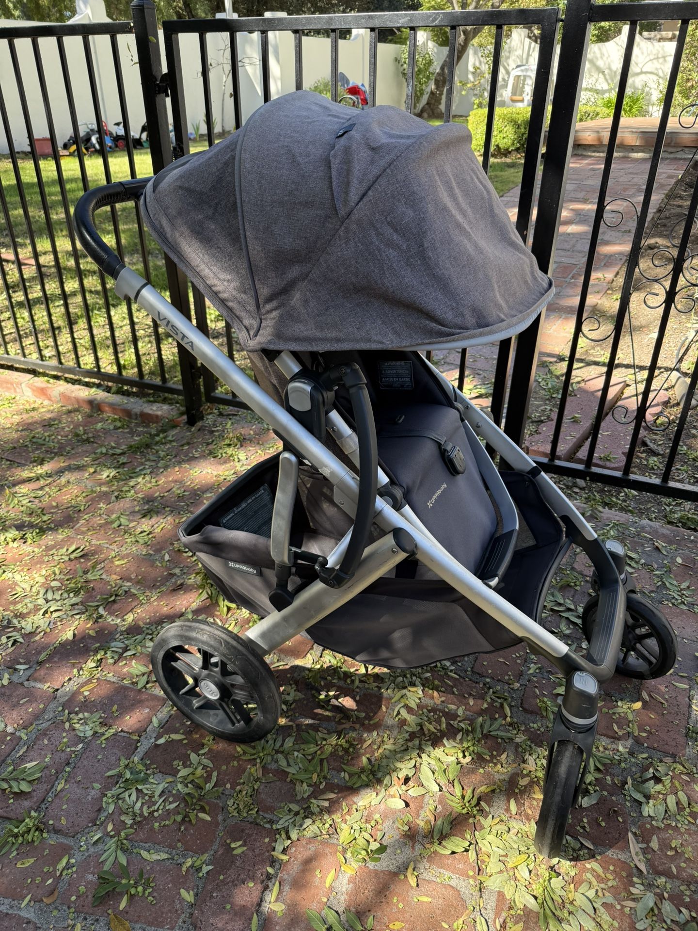 Uppababy Vista Stroller (including Bassinet)
