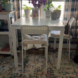 Dining Table With 2 Chairs