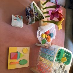 Lovevery 1-2 Years Old Kits