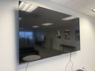 Huge TCL 98 inch TCL QM6K Class TV and  Wall Mount – $899 OBO