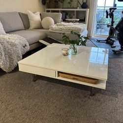 White Coffee table 