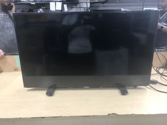 Insignia 40” TV w/ Remote