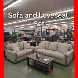 🥰 Sofa and Loveseat Set