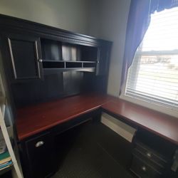 L-SHAPED CORNER DESK WITH HUTCH AND FILING CABINET 