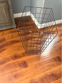 Wire basket