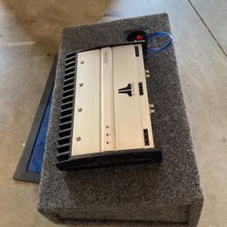 JL AUDIO AMP & SUB IN TRUCK BOX