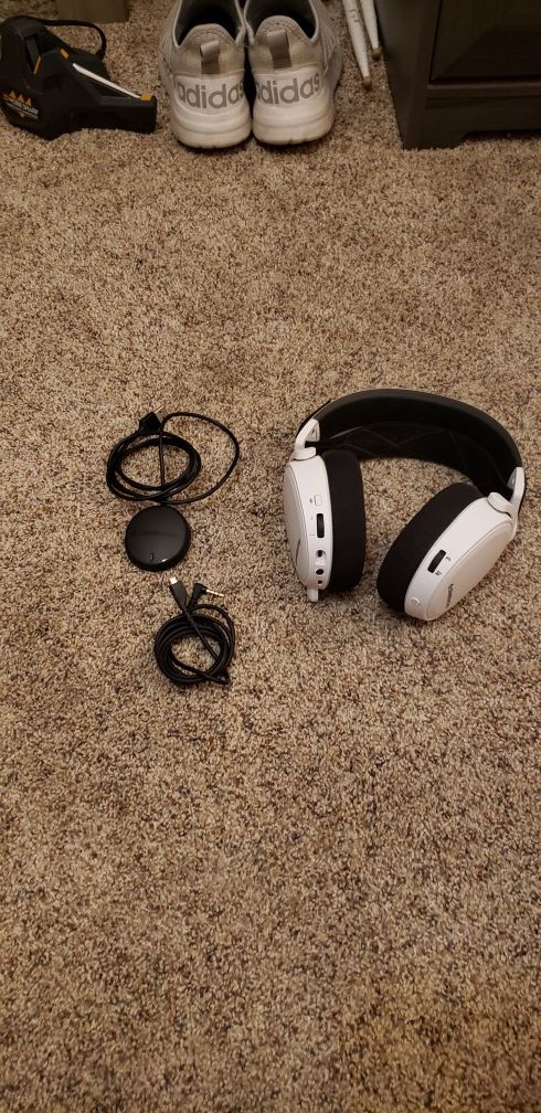 Steel Series Arctic 7 wireless/wired.