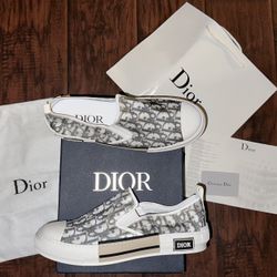 Dior B23