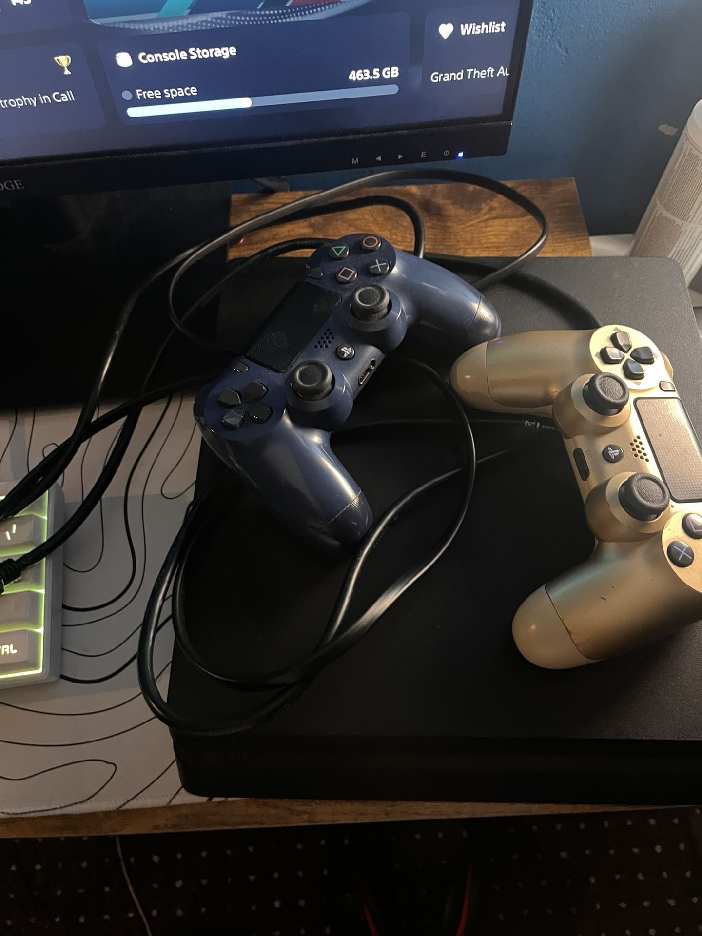 PS4
