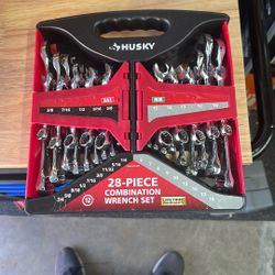 Husky 28 Piece Wrench Set