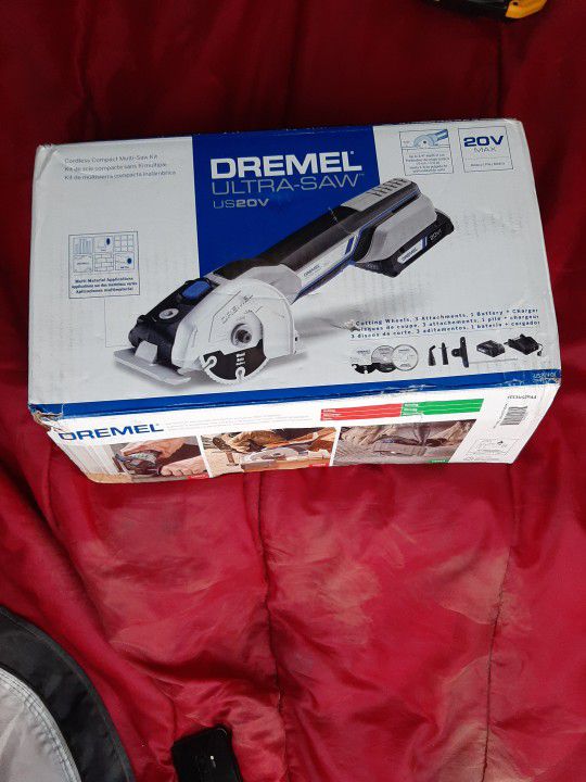 Dremel 20v Max Ultra Saw Kit