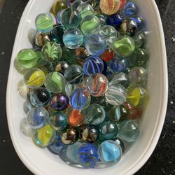 Set of 225 Assorted Marbles 