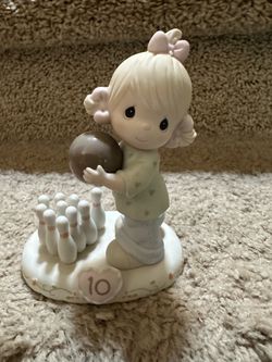 Precious moments, growing in grace figurine Age 10