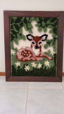 Yarn lash hooked lamb picture