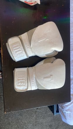 Boxing Gloves 