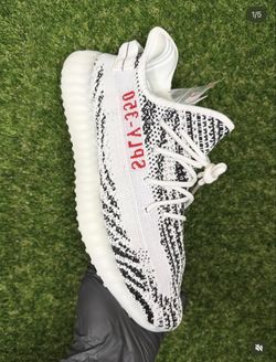 Yeezy zebra